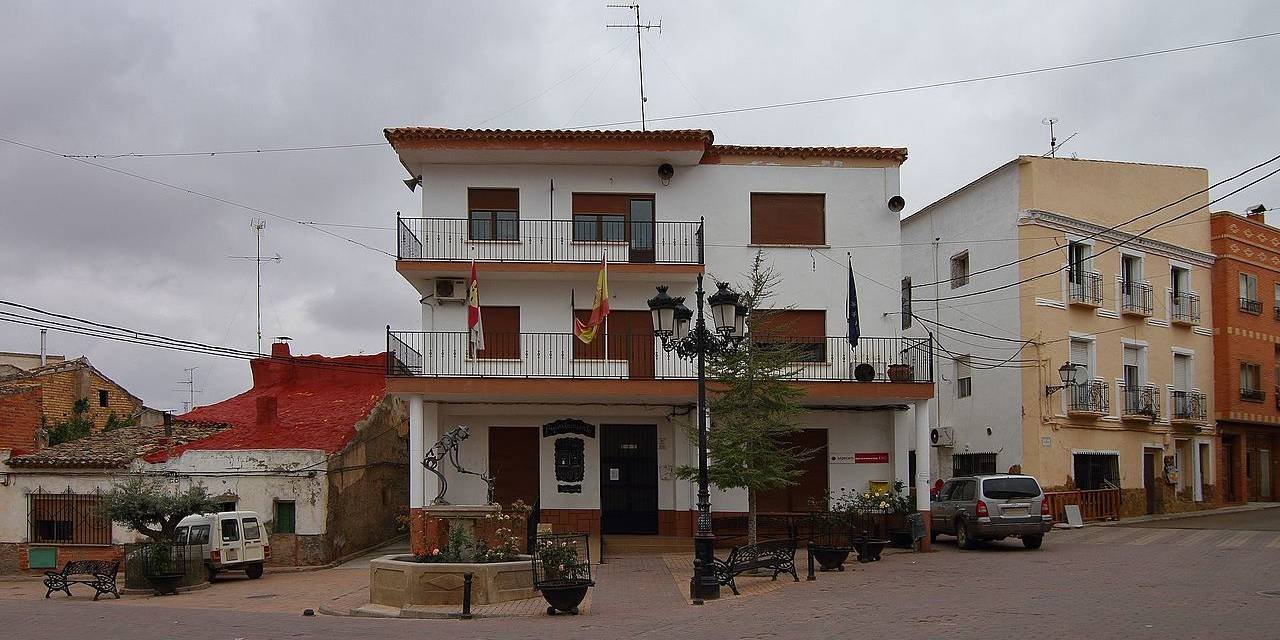 Villalpardo_Ayuntamiento_ExtraGrande